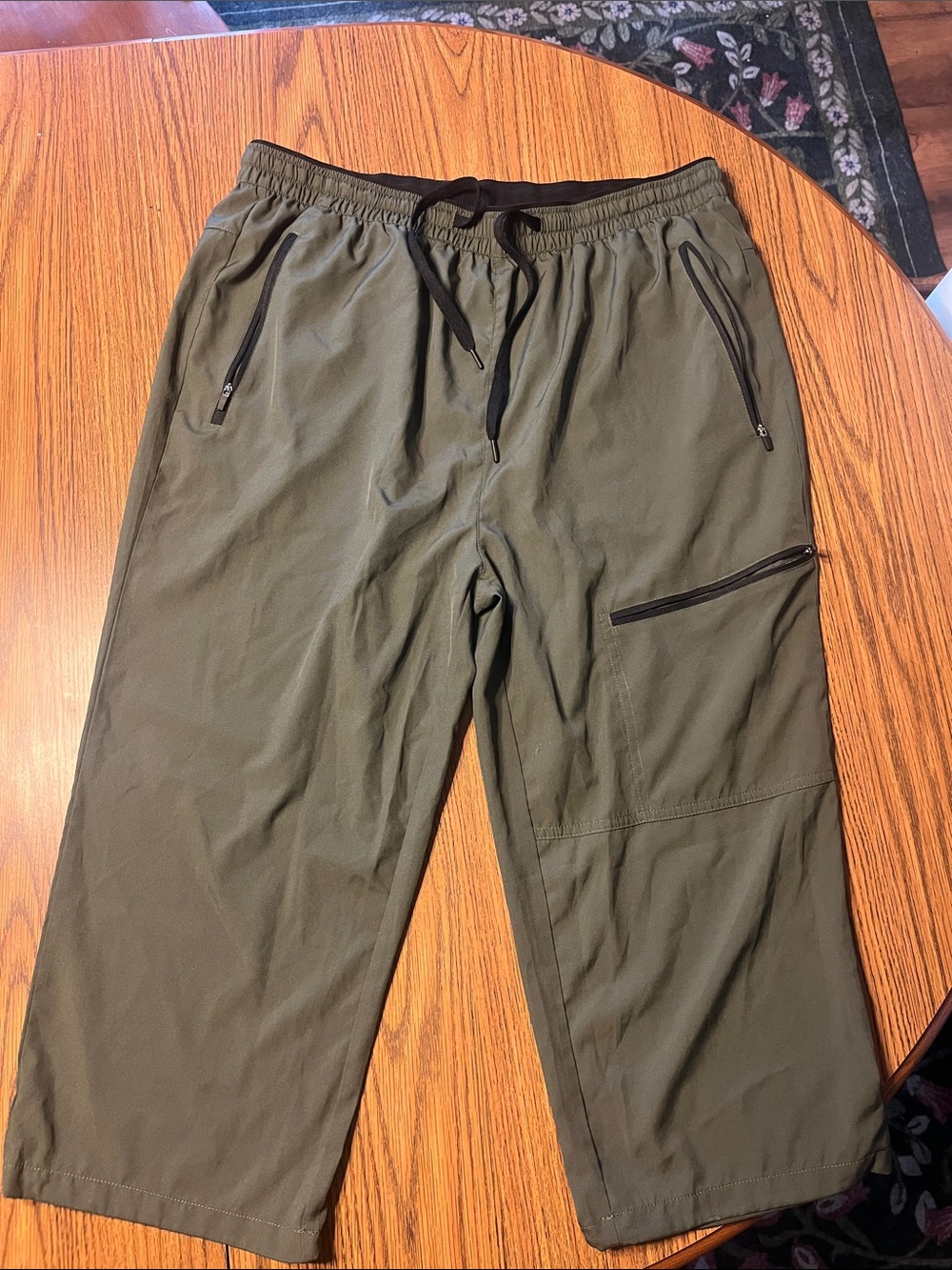 Hiking capris